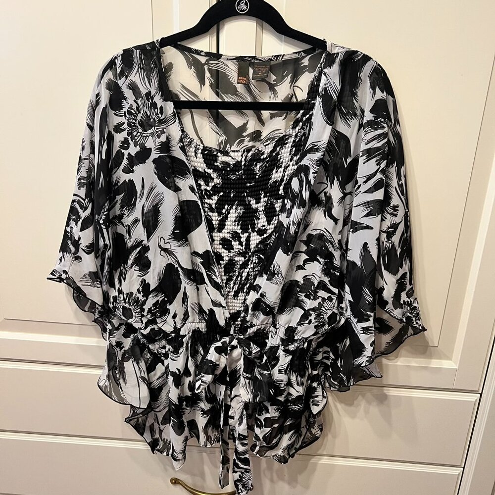 SERENADE NEW YORK 2 pc. Black & White Floral Sheer Top & Matching Cami (Size XL)